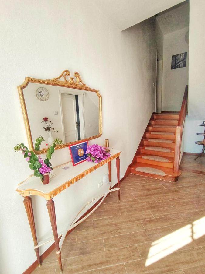 B&B Villa La Bouganville Камайоре Екстер'єр фото