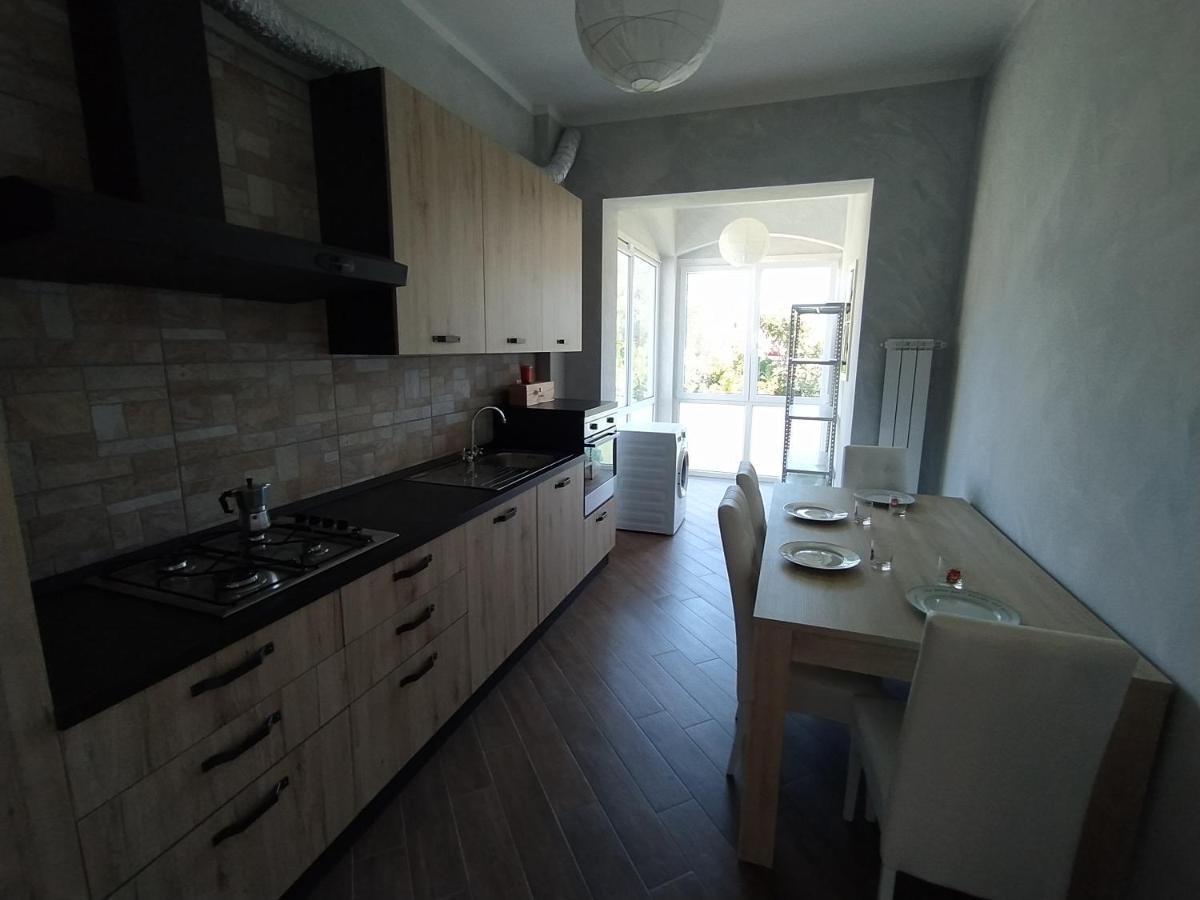 B&B Villa La Bouganville Камайоре Екстер'єр фото